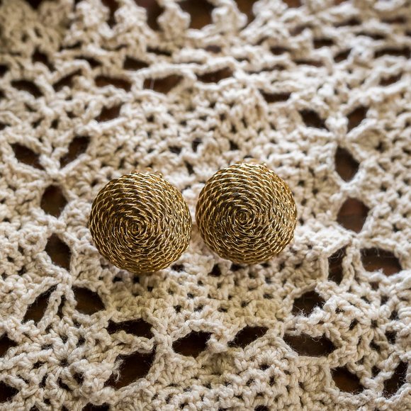 Vintage Designer Gold Tone Earrings - Picture 9 of 9